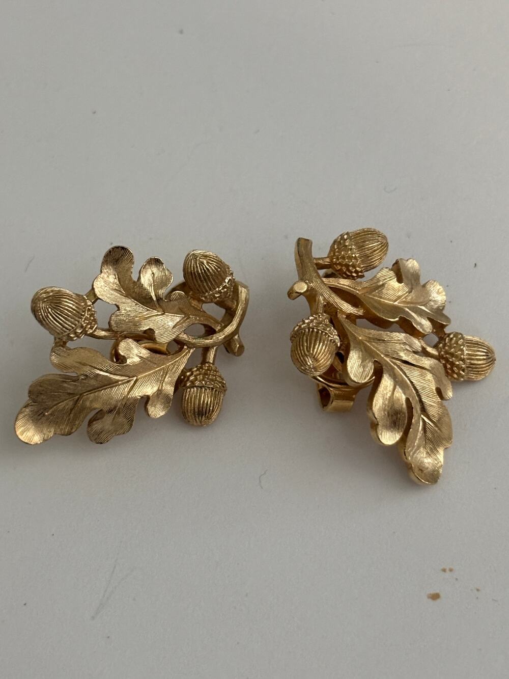 Vintage Ceown Trifari Brushed Gold Tone Oak Leaf & Acorn
